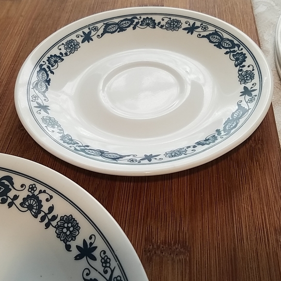 Vintage Corelle Blue Print /  Lot of 3 - Picture 3 of 8